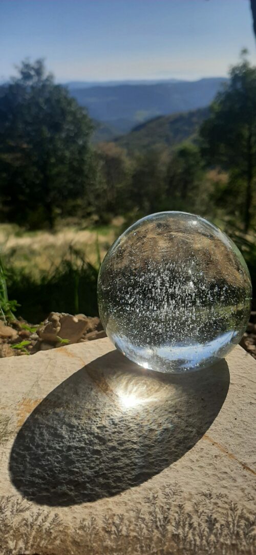 Boule en verre, moyen d'harmonisation énergétique